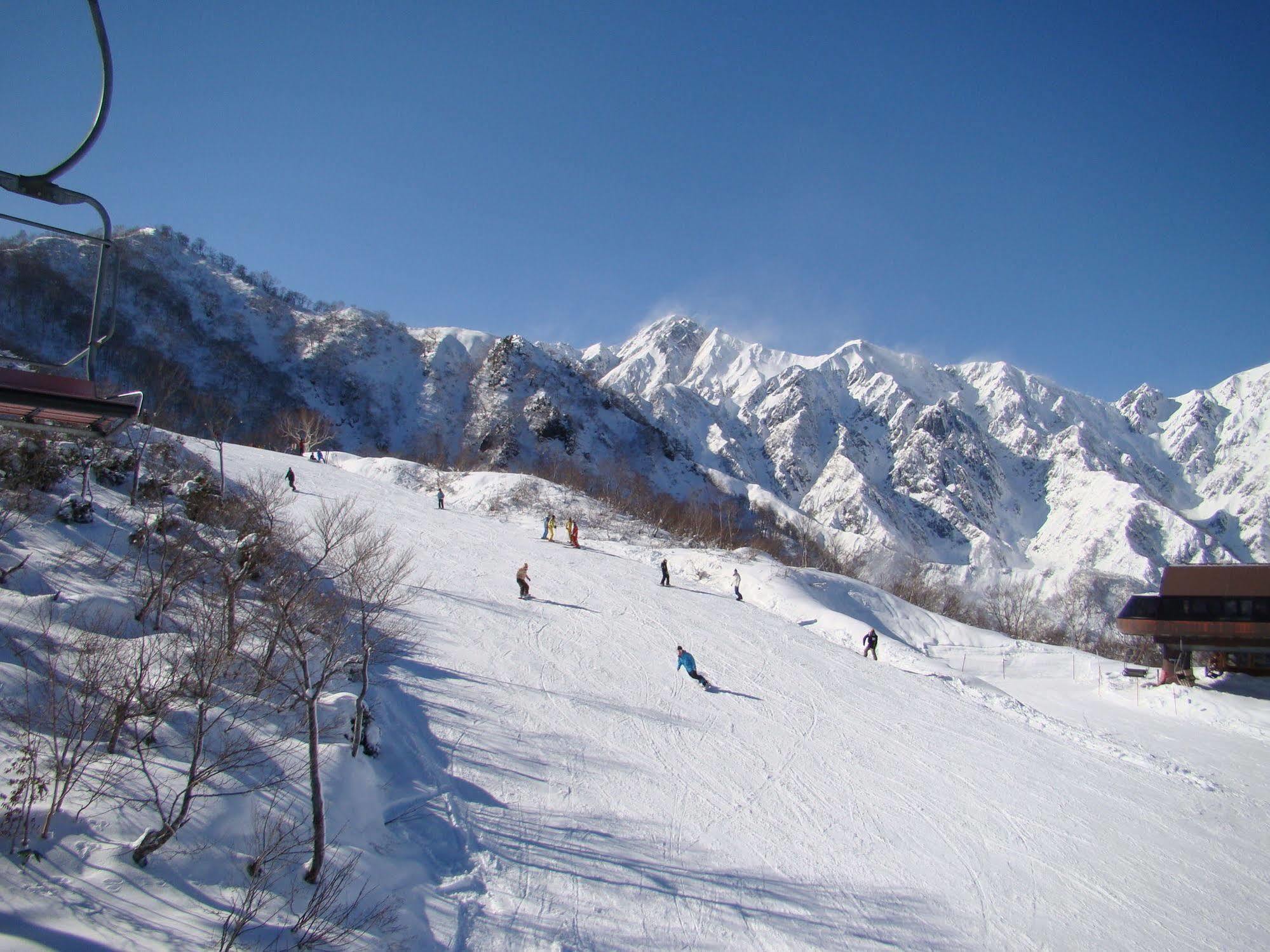 Hakuba Goryu Pension Kurumi Екстериор снимка